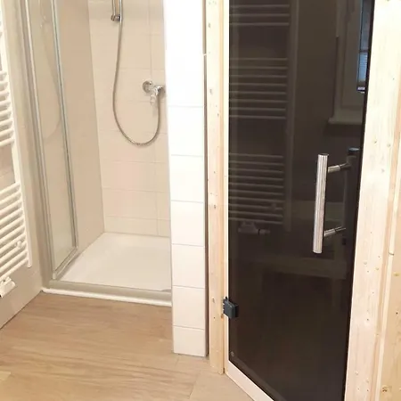 Huehnergott - Kranichnest アパート ブレーゲ