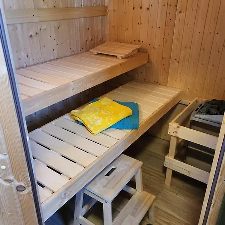 Huehnergott - Kranichnest アパート *